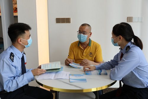 茂名化州稅務紓困服務隊助力水產(chǎn)出口企業(yè)復產(chǎn)復銷